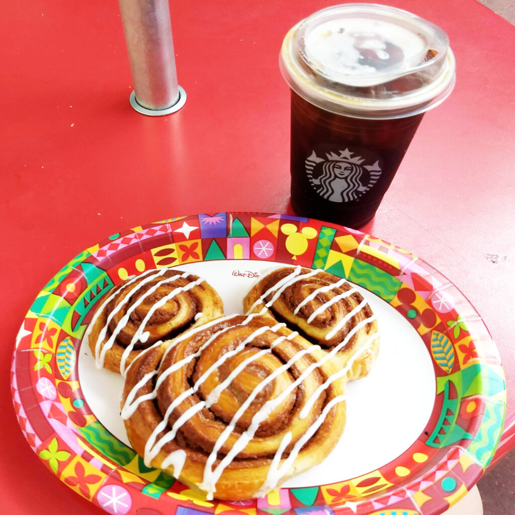 save on food costs during your theme park vacation